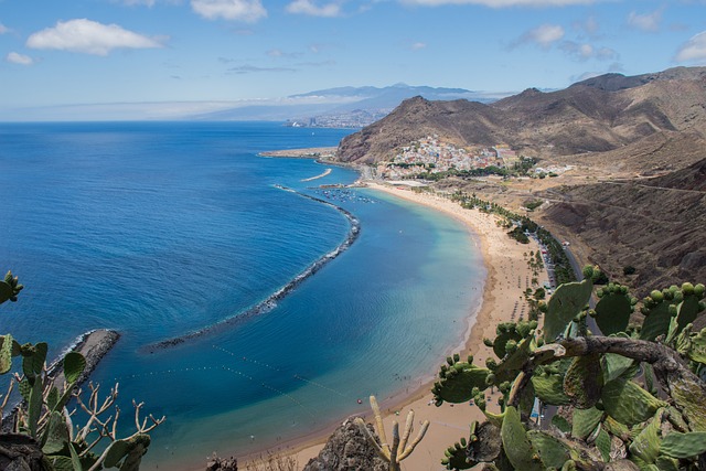 2026 tavasszal! Tenerife 8 napos nyaralás 139.585 Ft. Repülőjegy + Hotel reggelivel