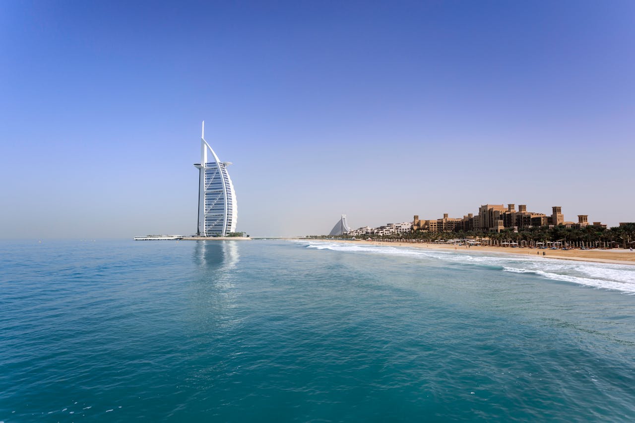 10 napos Dubai nyaralás 130.950 Ft. repülővel 3*-os Hotel reggelivel