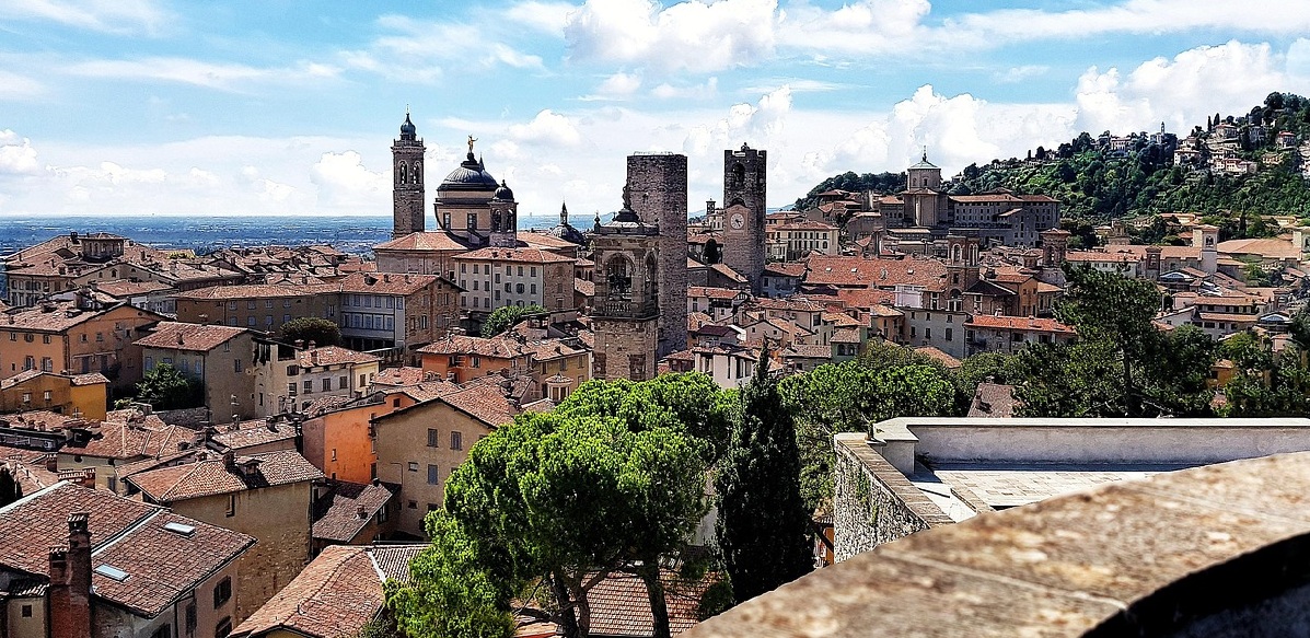 Bergamo 1 nap alatt retúr repülőjegy 21.174 Ft.