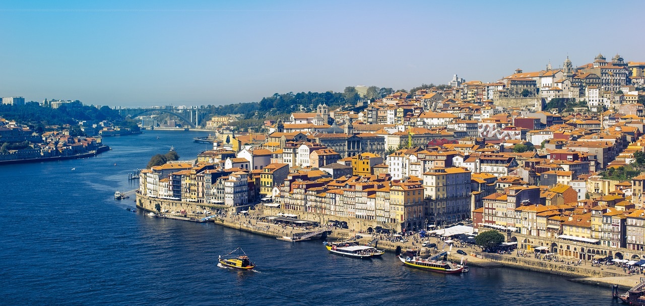 Porto 6 napos kirándulás repülővel és szállással 117.980 Ft-tól